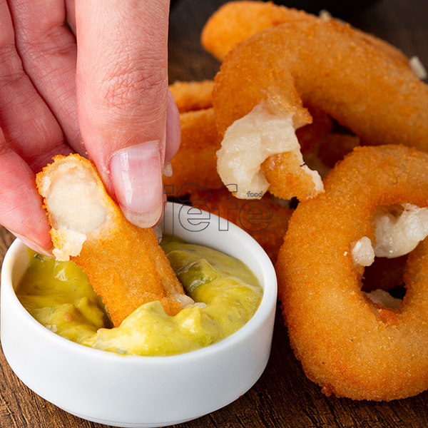 Vegan Onion Rings with Cheese